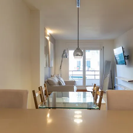 Cozy In Residential Center By Maison Pinata Barcelona